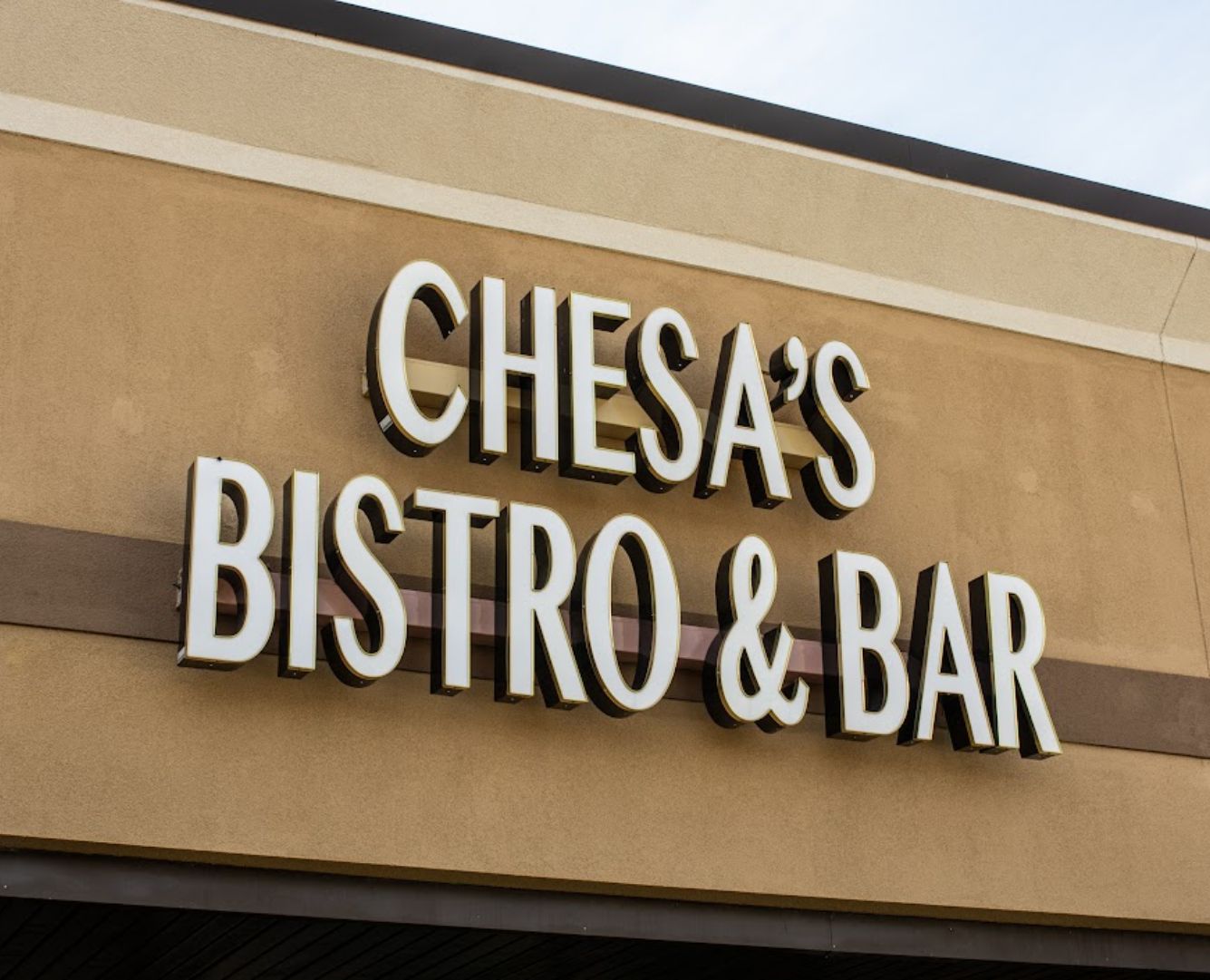Chesa's Bistro - Avondale, Chicago, IL